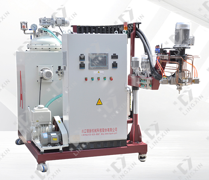 聚氨酯旋轉澆注機